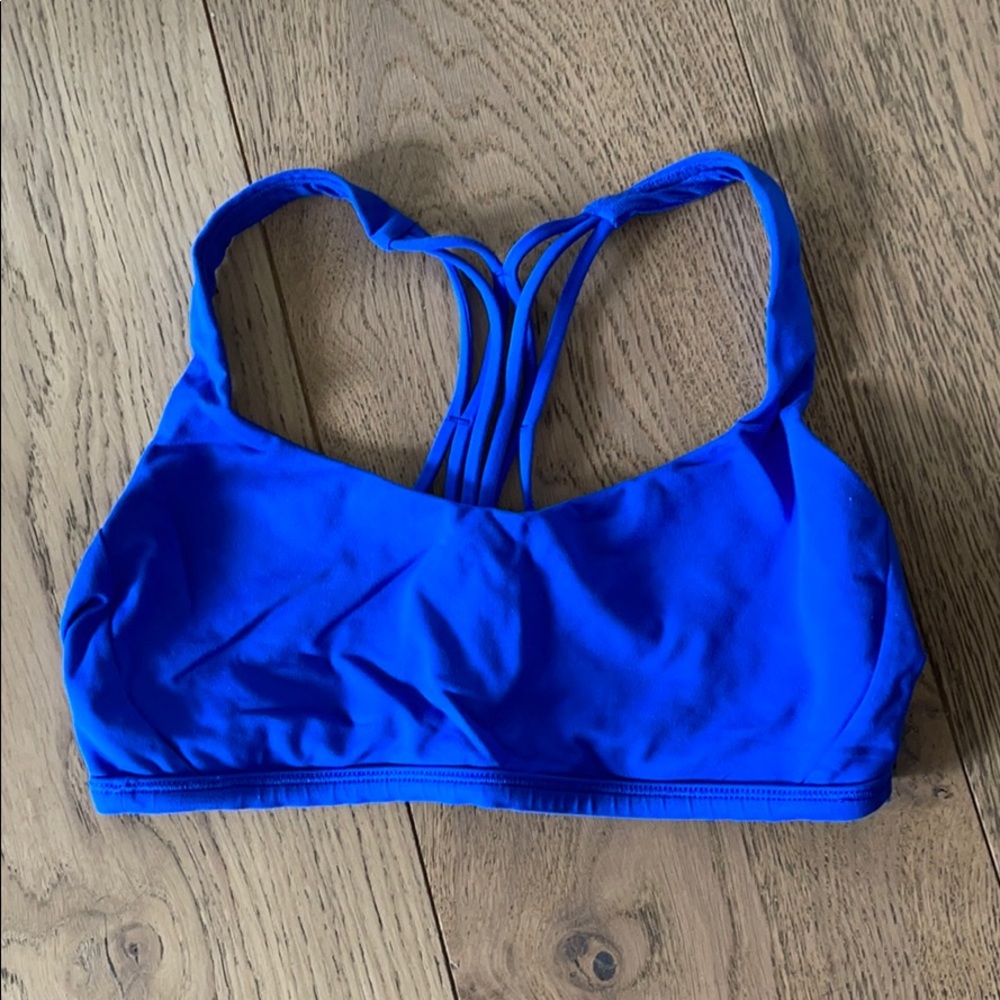 Lululemon sports bra
